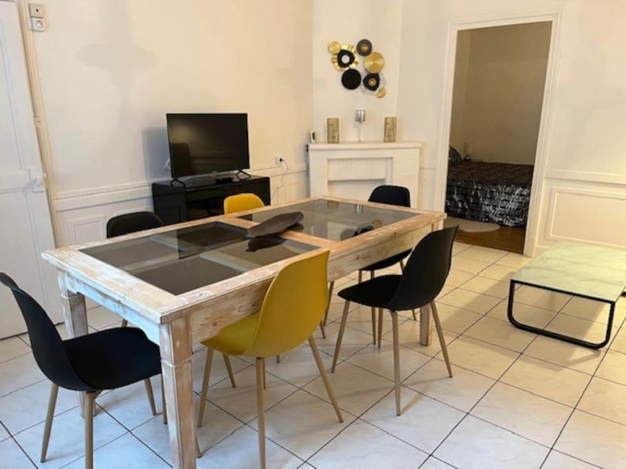 Joli Appartement Centre Nevers Exterior foto